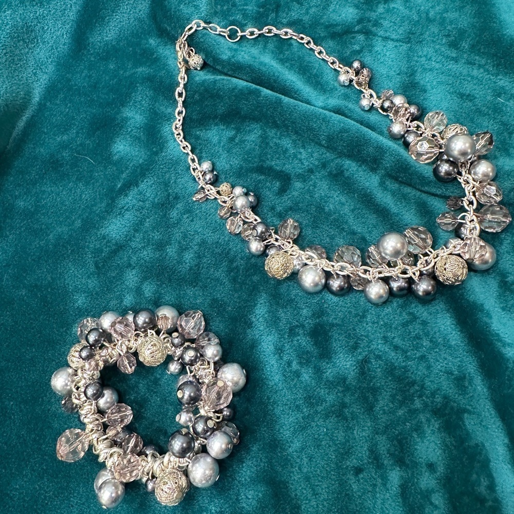 Chicos Elegant Silver Beaded Jewelry Set